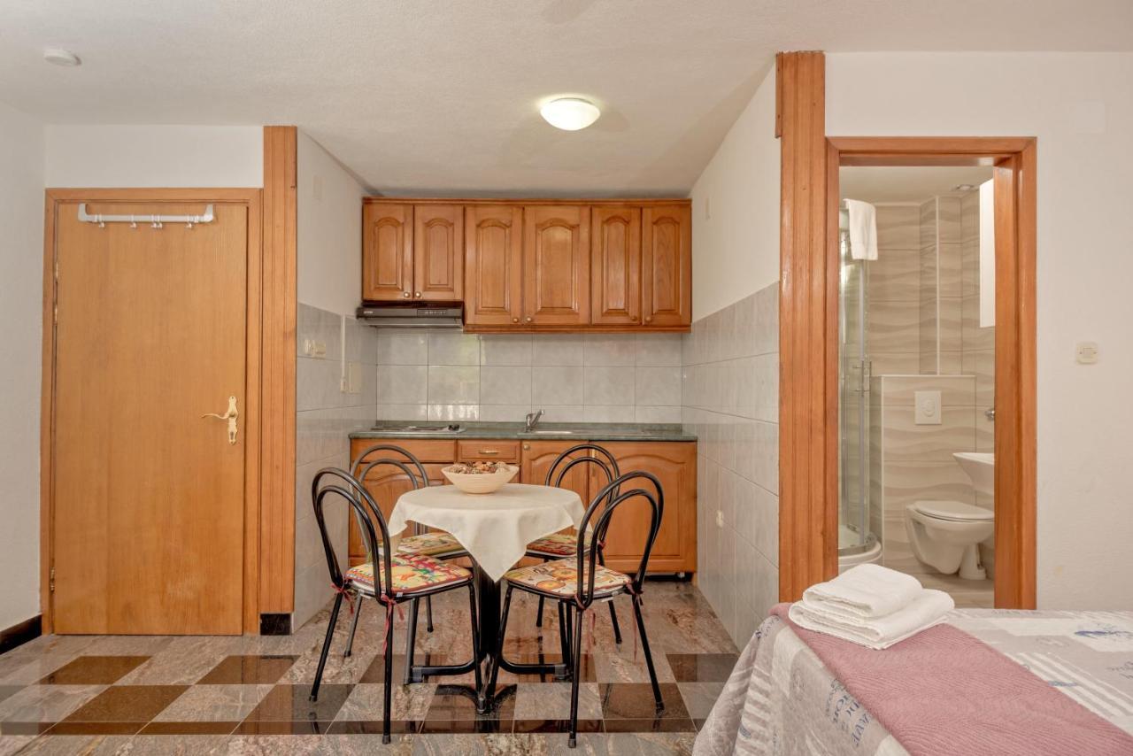 Apartmani Putnik Башка-Вода Екстер'єр фото